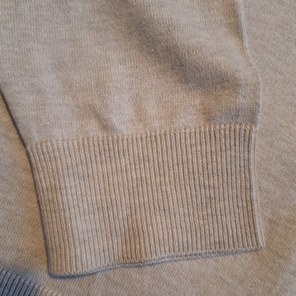 Old Navy men's size XXL oatmeal crewneck sweater, lightweight, New - Picture 3 of 5